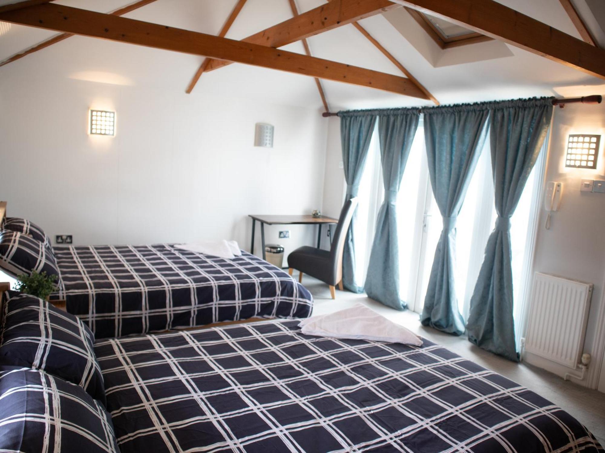 Apartamento Bright Private Terrace - Free Private Parking - Tv - Wifi - Netflix Croydon Exterior foto