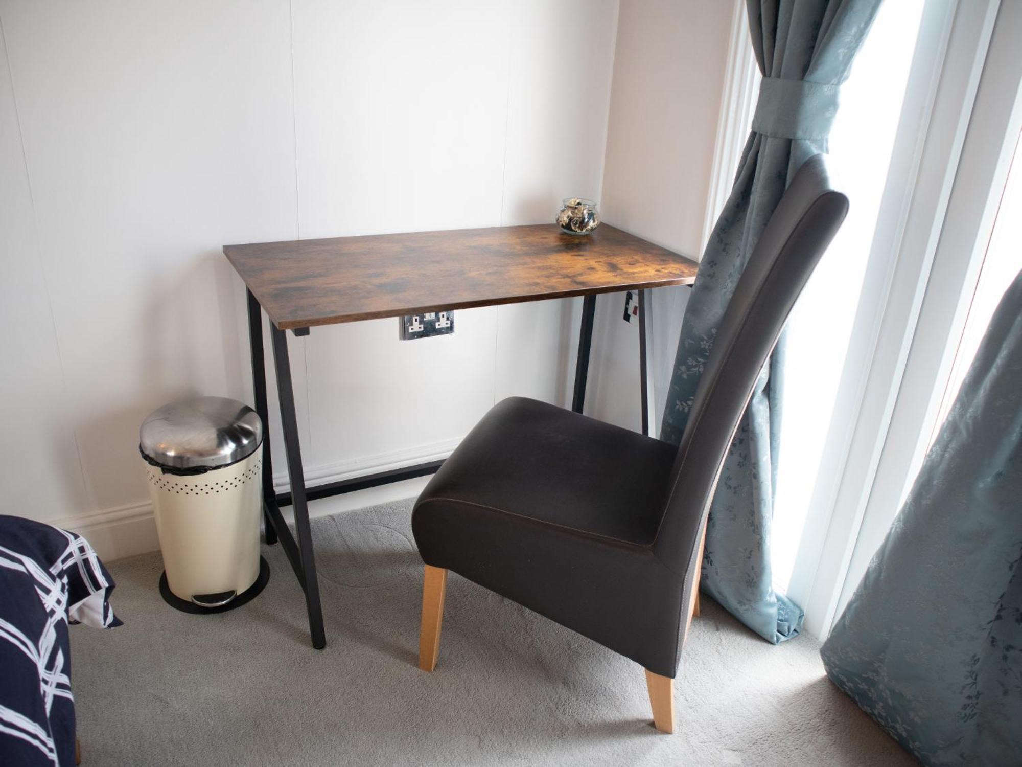Apartamento Bright Private Terrace - Free Private Parking - Tv - Wifi - Netflix Croydon Exterior foto