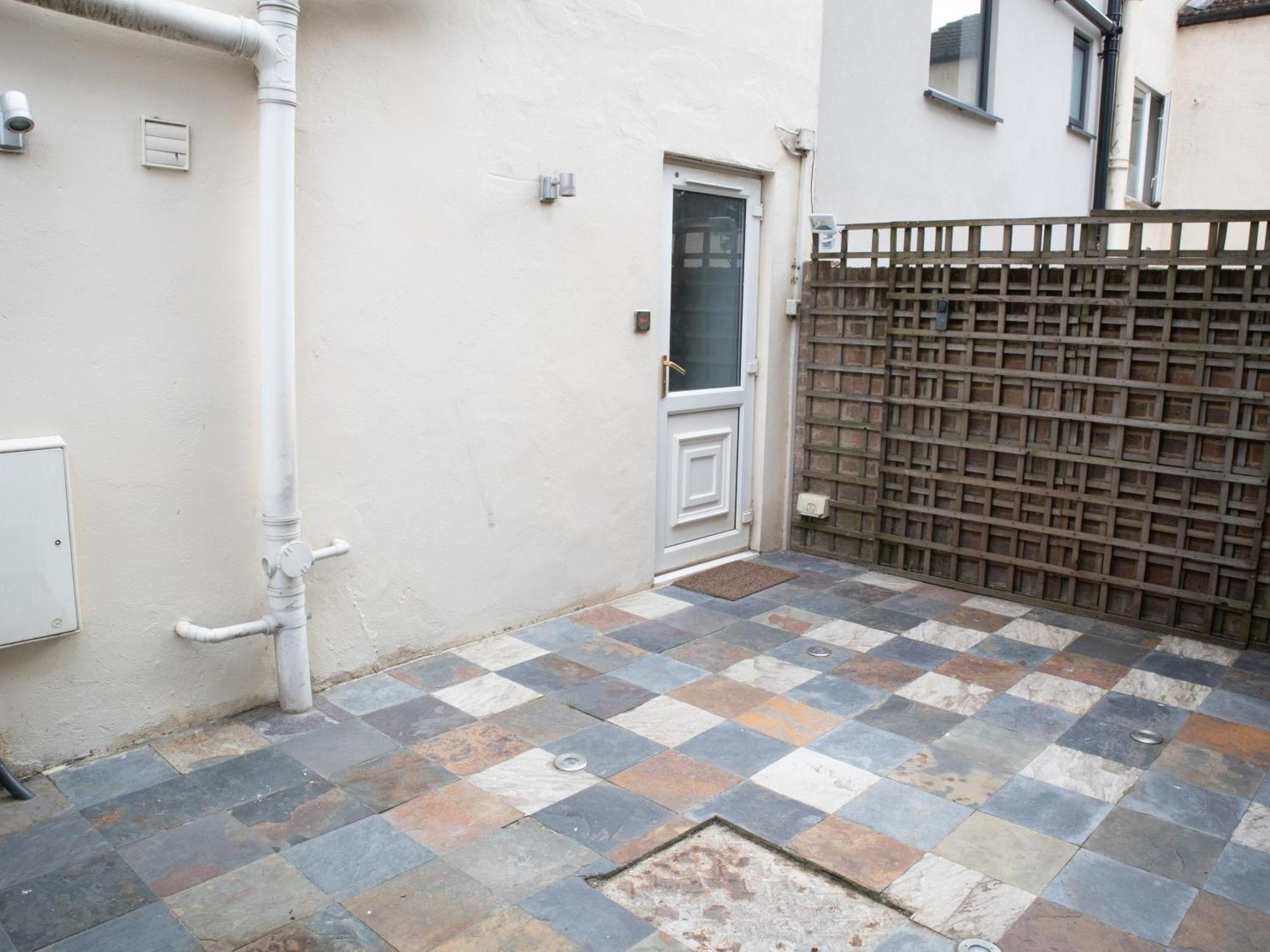 Apartamento Bright Private Terrace - Free Private Parking - Tv - Wifi - Netflix Croydon Exterior foto