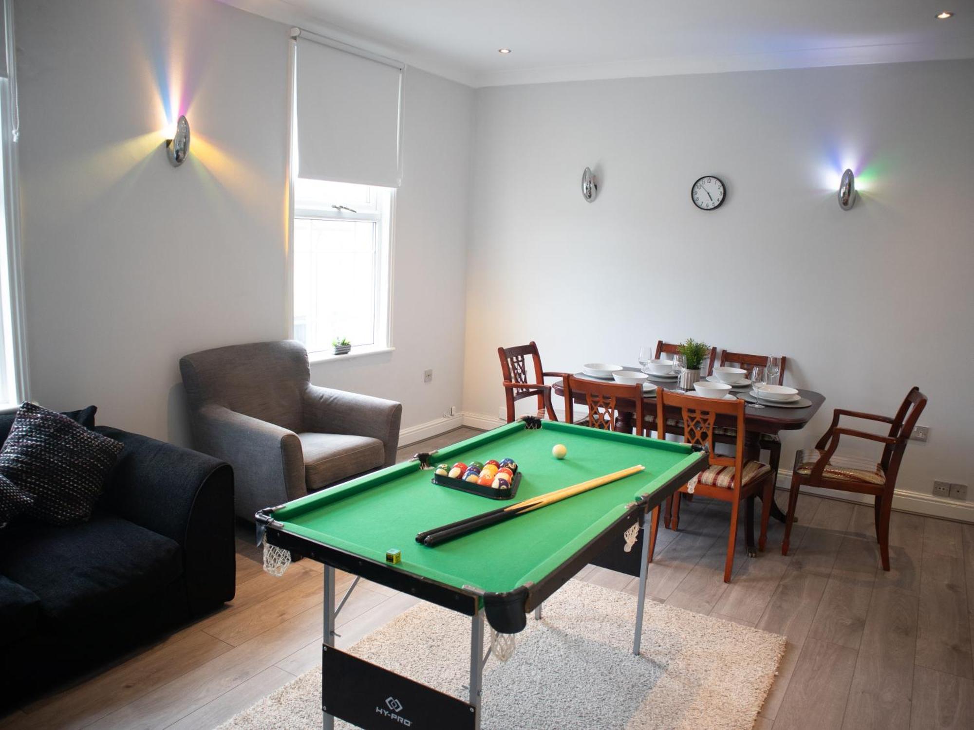 Apartamento Bright Private Terrace - Free Private Parking - Tv - Wifi - Netflix Croydon Exterior foto