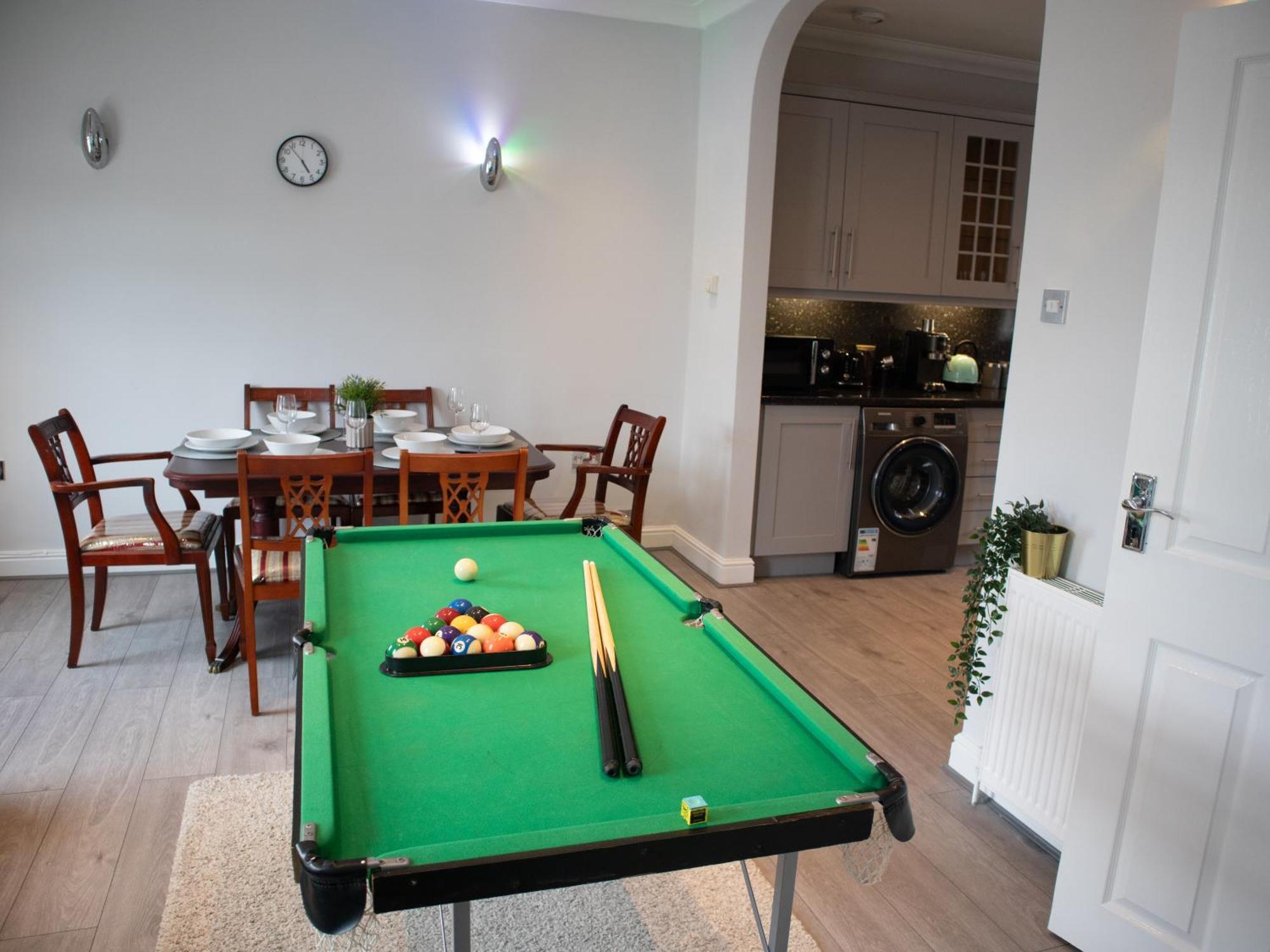 Apartamento Bright Private Terrace - Free Private Parking - Tv - Wifi - Netflix Croydon Exterior foto