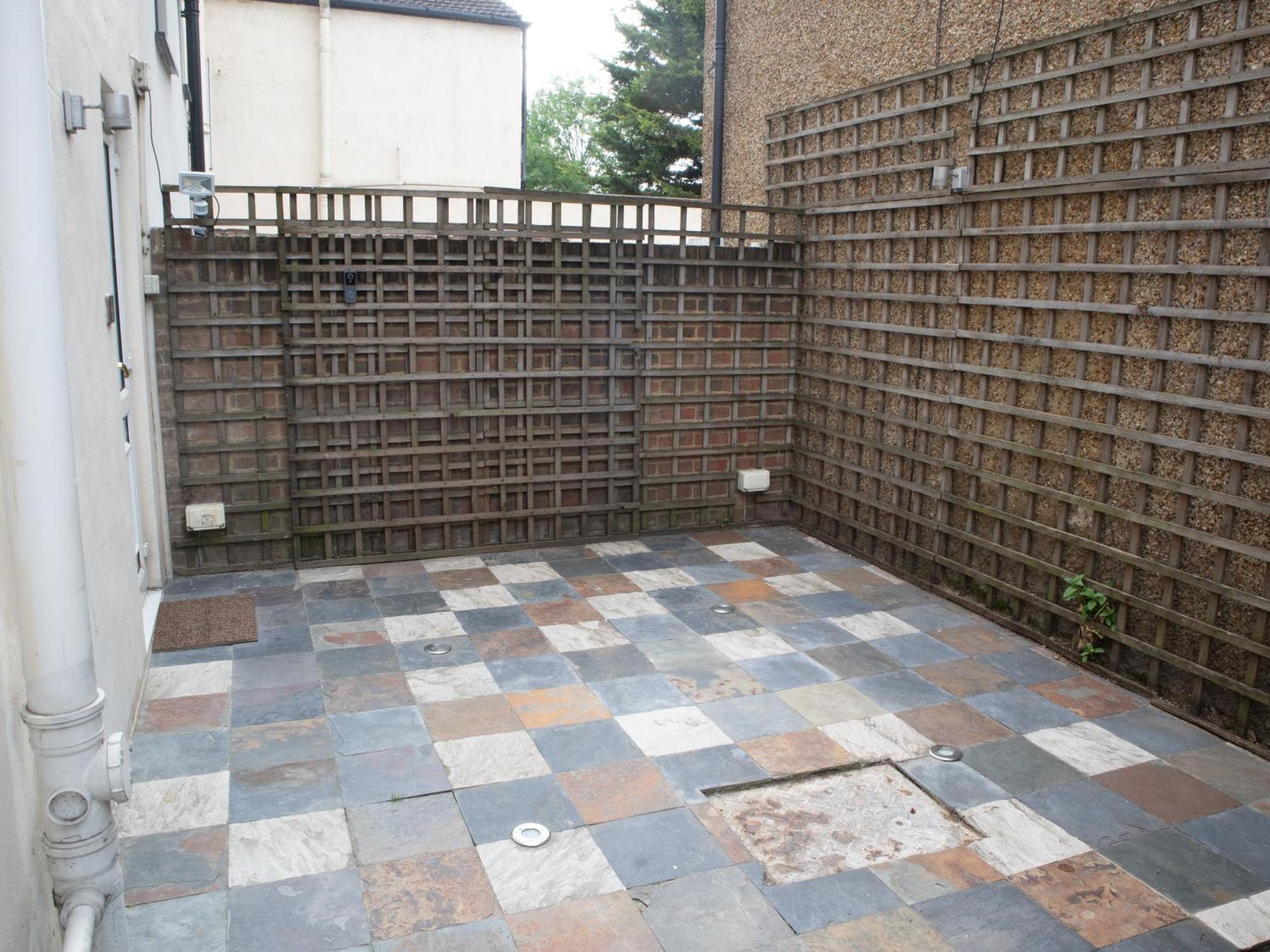 Apartamento Bright Private Terrace - Free Private Parking - Tv - Wifi - Netflix Croydon Exterior foto
